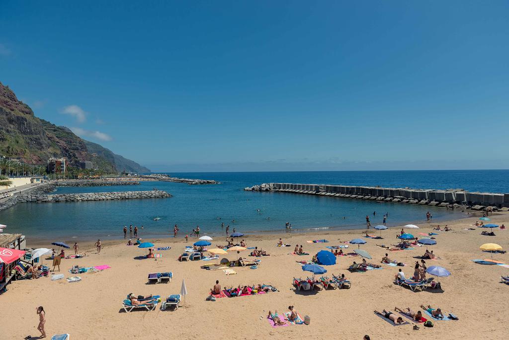 Praia da Calheta, Ilha da Madeira